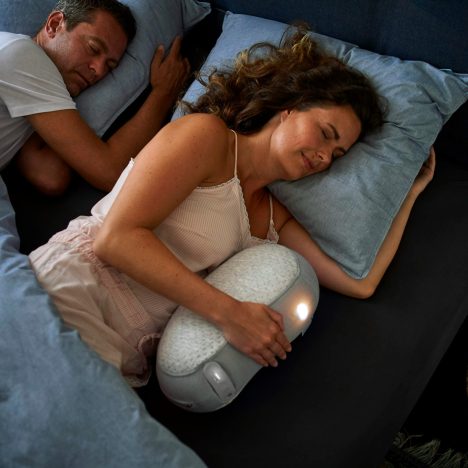 Parent âgé qui accumule : comment réagir face à un logement encombré ?